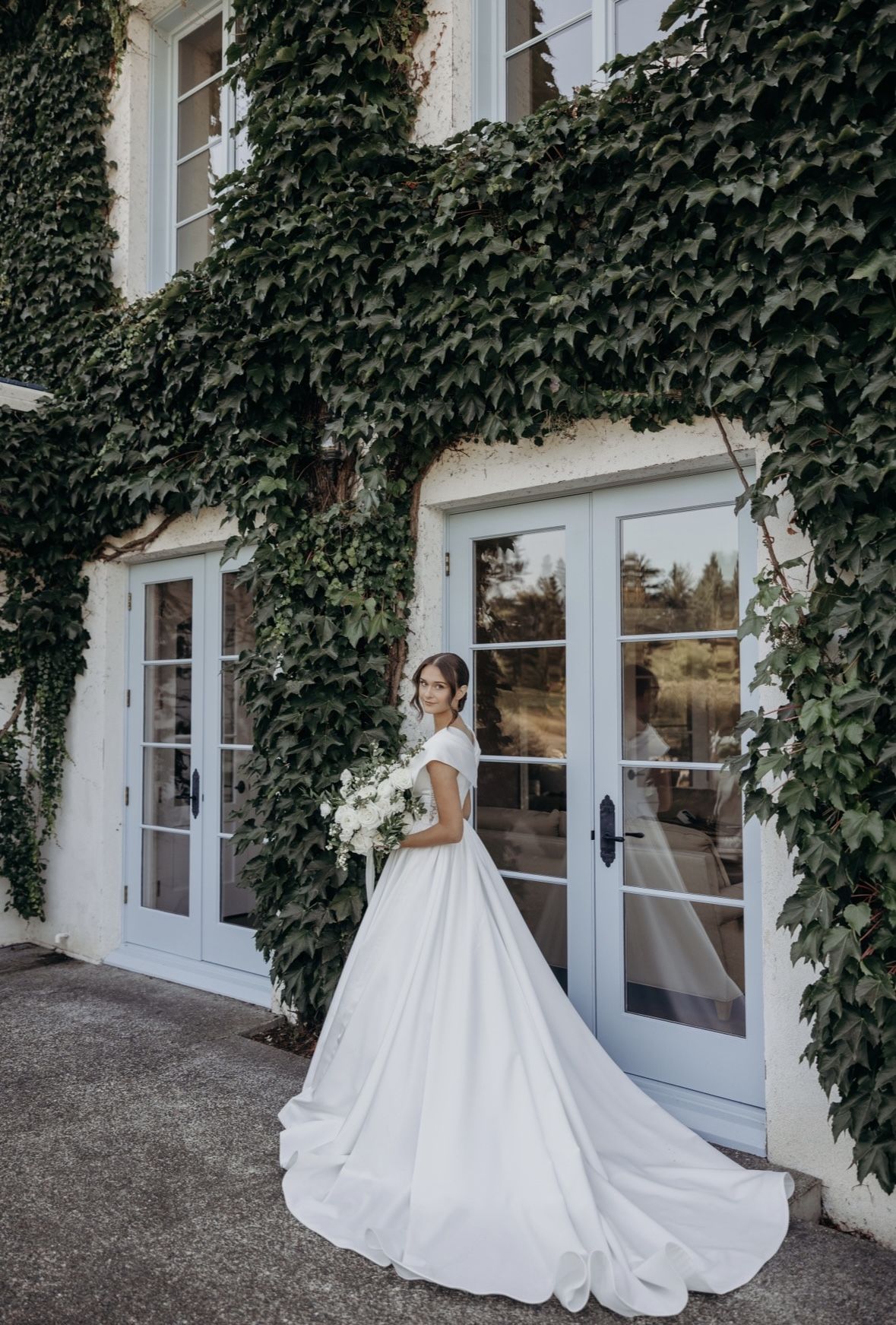 Elegant Wedding Dress