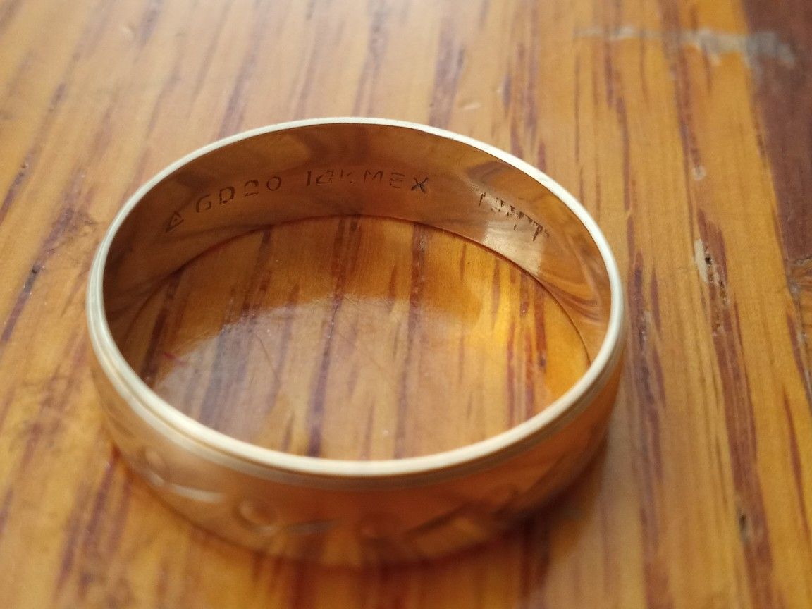 14kt Men's Gold Ring. 4.21 Grams.