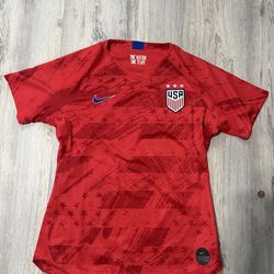 2019 Red USA Women Soccer Jersey size: M