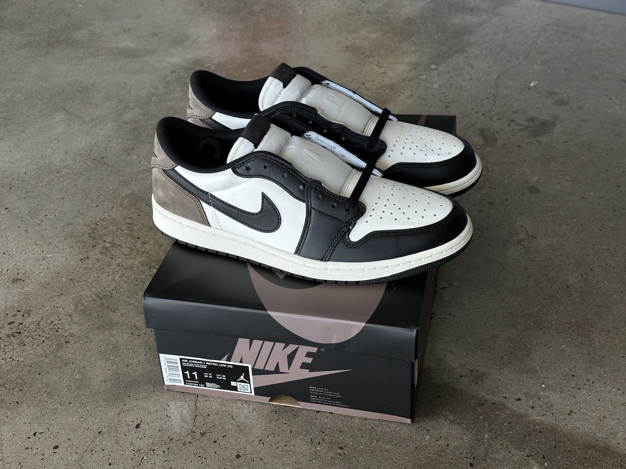 Nike Air Jordan 1  Low OG - Mocha - Mens 11