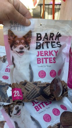 Dog treats / bark bites jerky bites