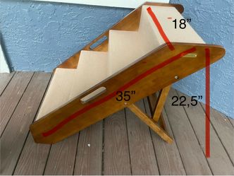 Pet stairs like new