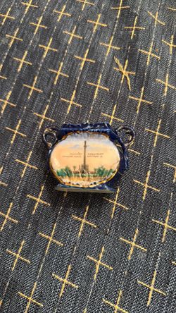 Soldiers Home Monument at Dayton, Ohio porcelain souvenir