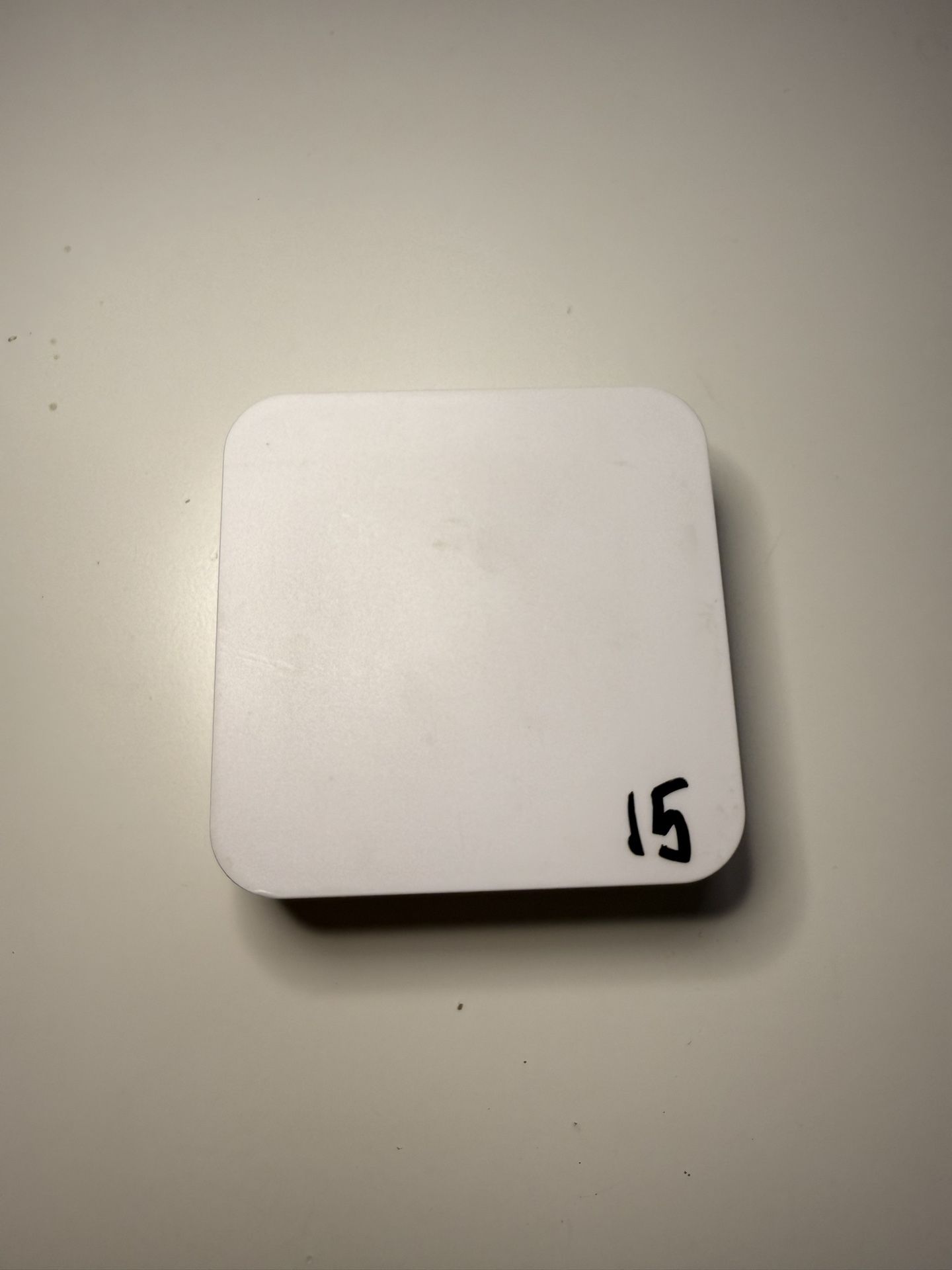 Radius Networks E4 BLE Beacon – Indoor Bluetooth Location Tracker