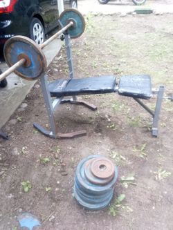 wieght bench and tons of wieghts