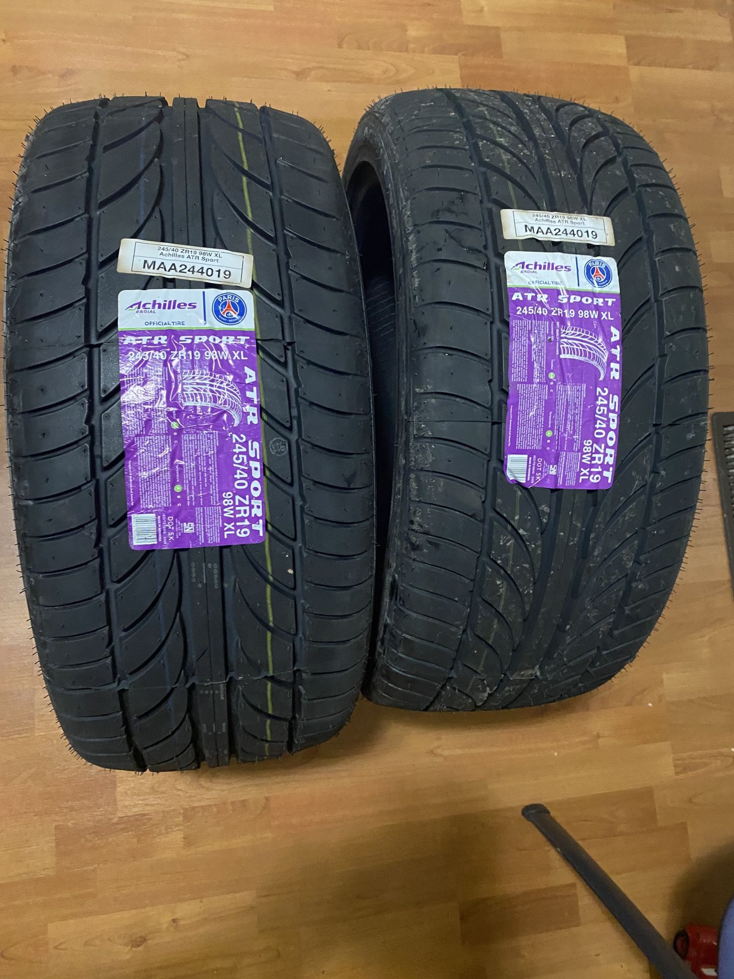 Tires 245/40/19