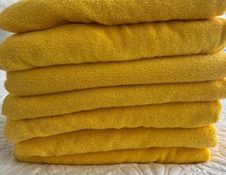 As New! 7 Large Beach/Bath Towels 47” x 27”