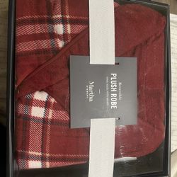 Martha Stewart Plush Robe 