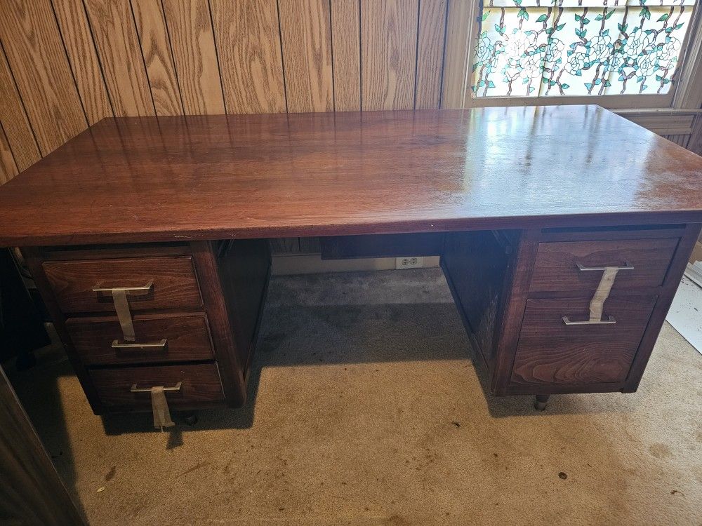 Desk