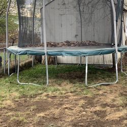 Trampoline 