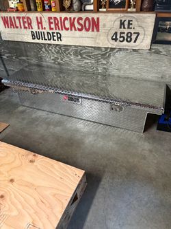 Truck Tool Box - Like New