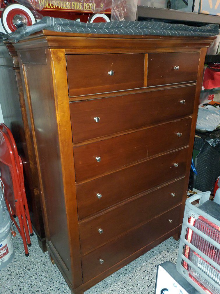 Thomasville Chester Drawers 
