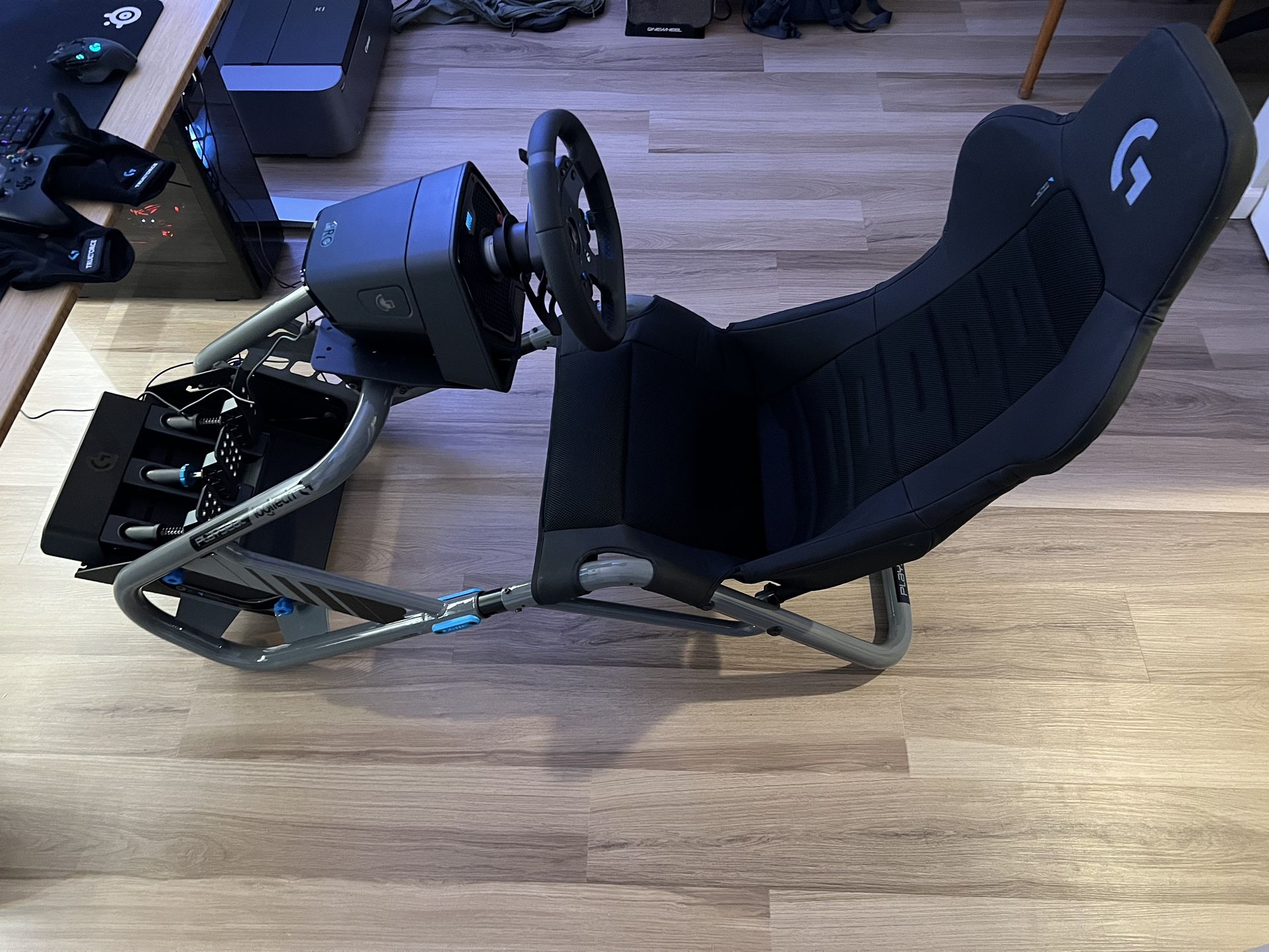 Logitech G Pro Racing Bundle (Direxct Drive Wheel, Pedals & Playseat Trophy)