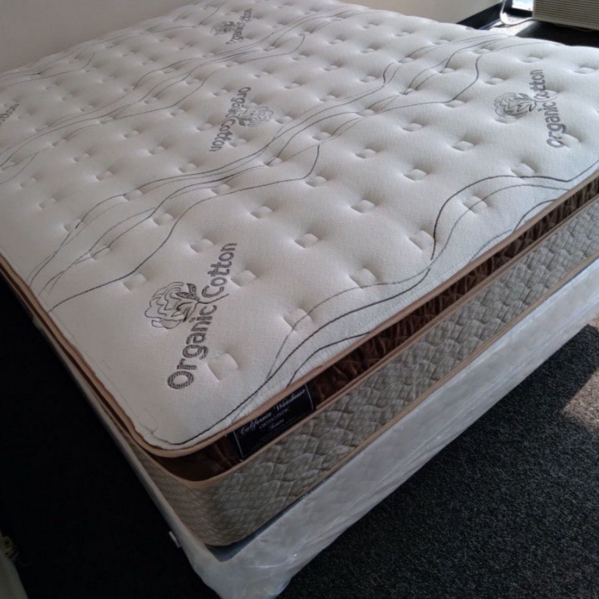 Queen Size Organic Cloud Comfort Europillow Top Mattress And Boxspring