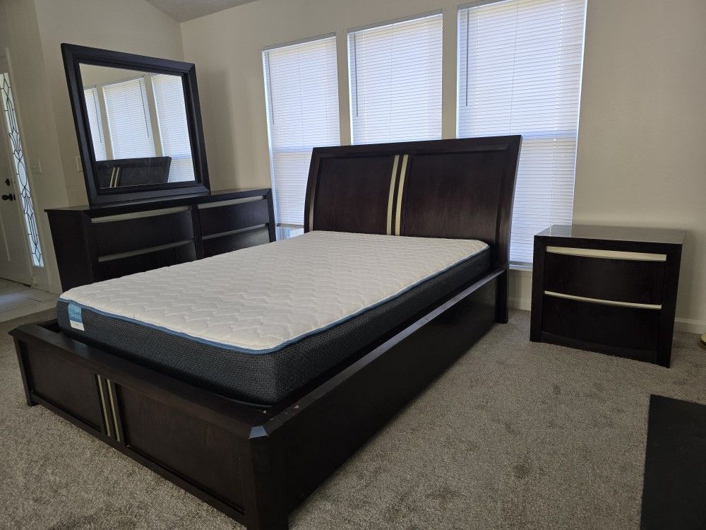 QUEEN SIZE BEDROOM SET