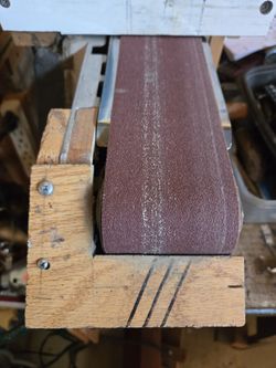 Belt sander