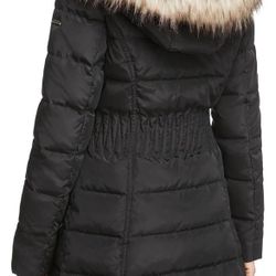 New Women’s  Long Winter Puffer Coat With Faux Fur Hood -Size S 
