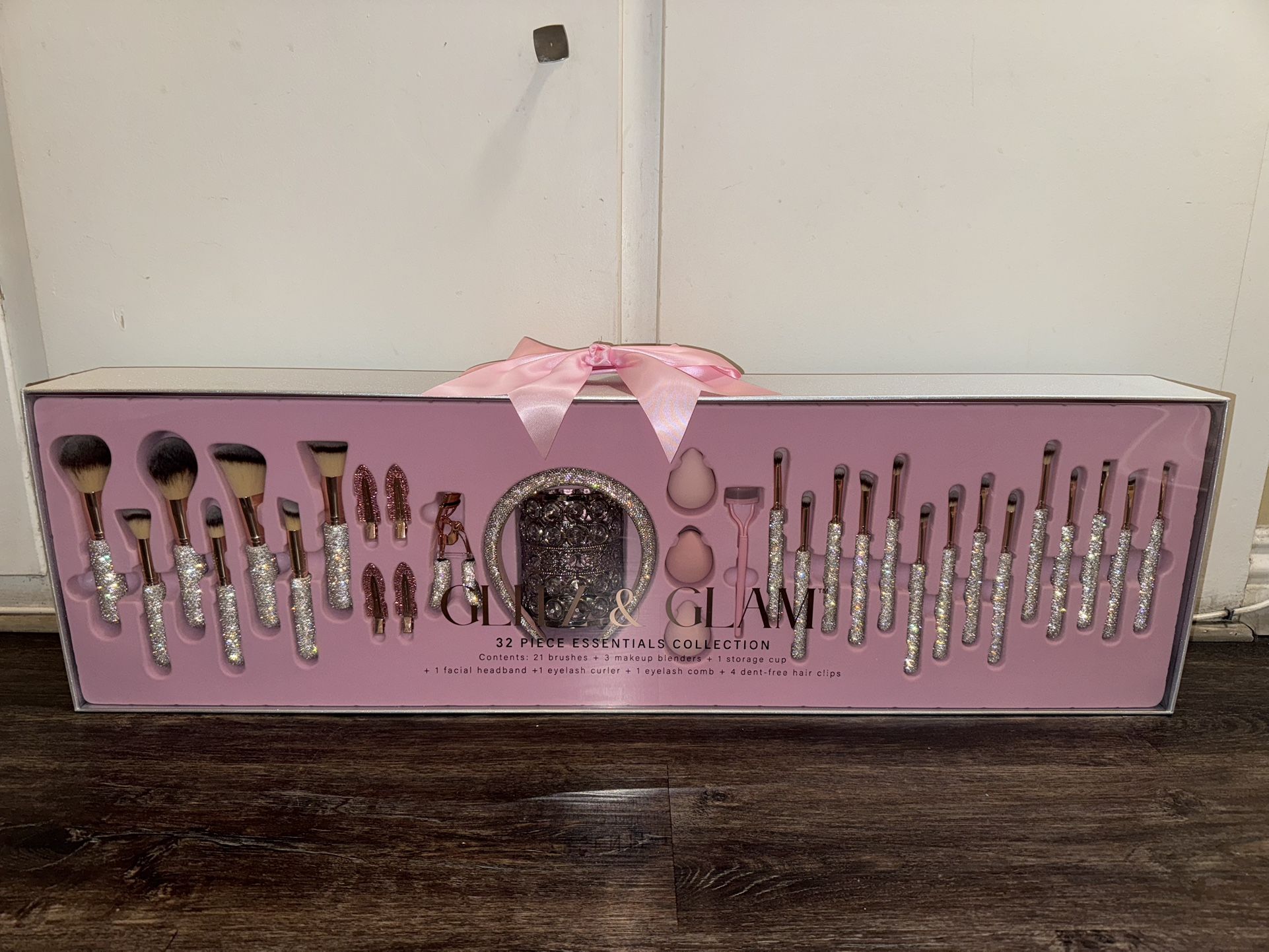 Bedazzled Makeup Brushes!
