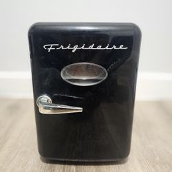 Frigidaire Makeup Mini Fridge (NO CORD)