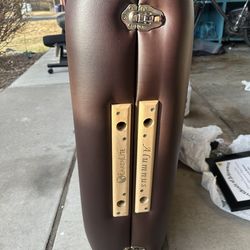 Massage Table Alumnus Earthlite