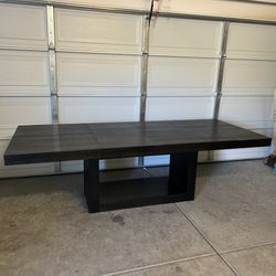 DINING TABLE // COME MAKE ME AN OFFER