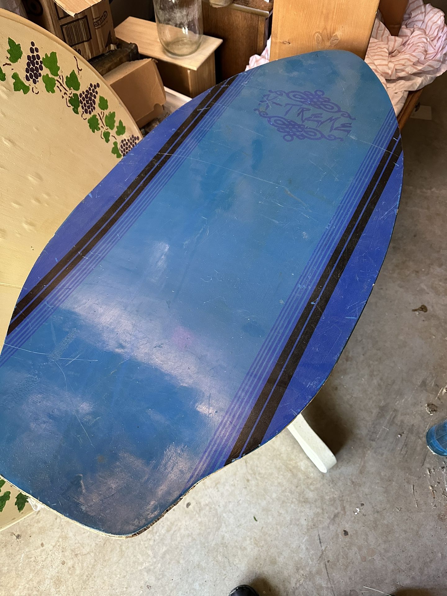 Skim board