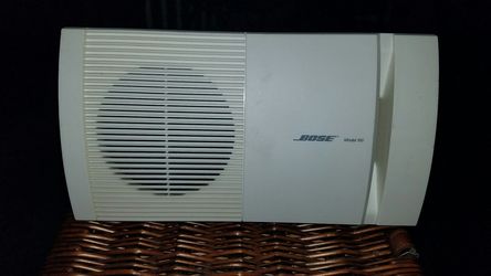Bose model 100 speaker