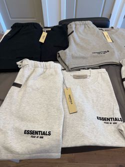 Conjuntos ESSENTIALS