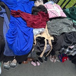 Women’s Clothes 