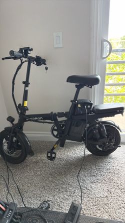 Black E-Bike