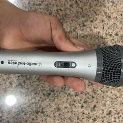 Microphone 
