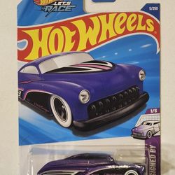 HOT WHEELS . DESIGNED BY. PURPLE PASSION. 1949 MERCURY CLUB COUPE LOWRIDER. (PURPLE VARIATION)