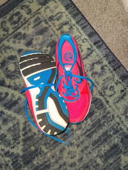Brooks Running Sneakers Pink and Blue size 8 pickup only cash