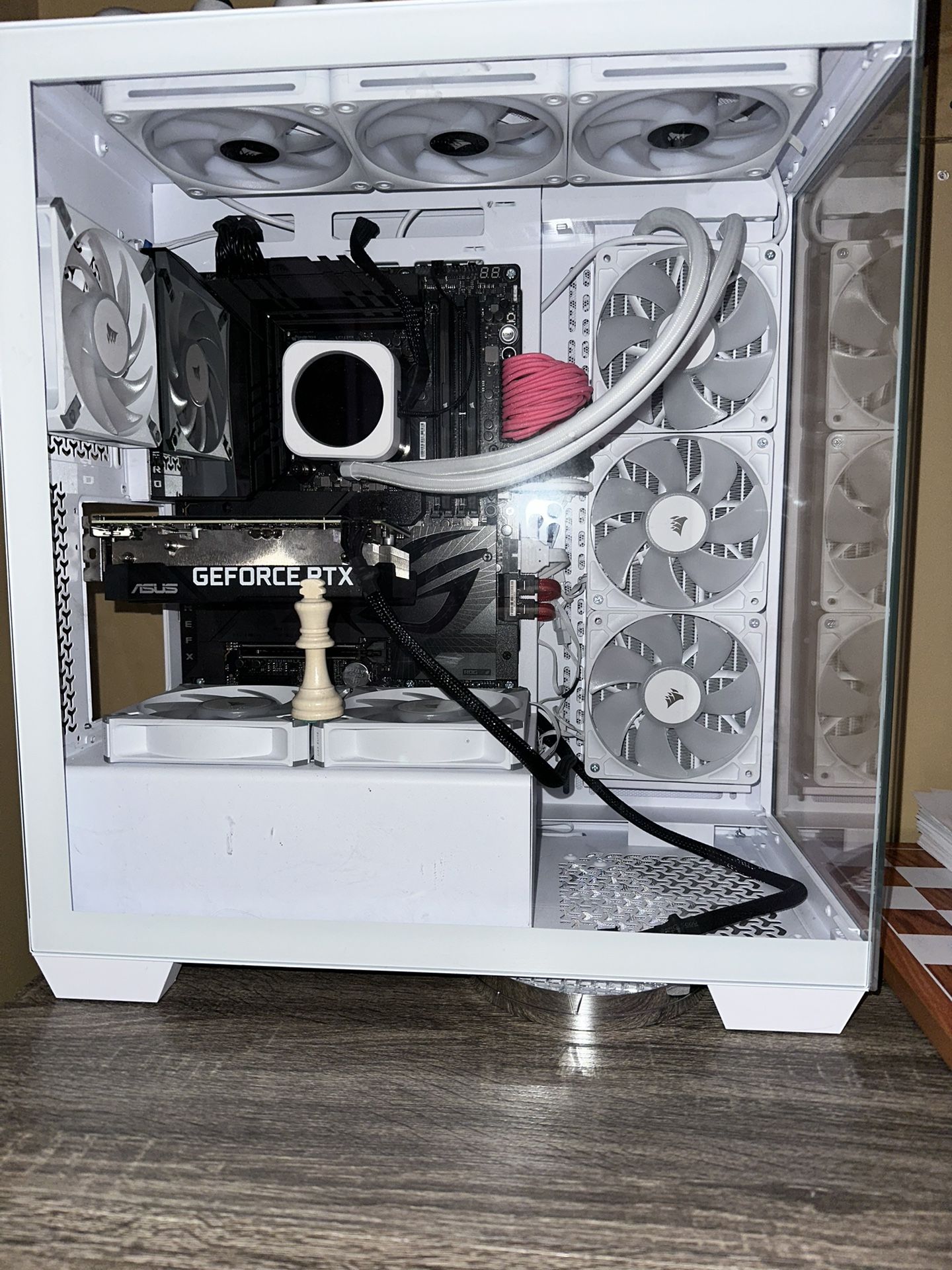 New Gaming Pc, Corsair 3500x ARBG Tempered Glass Mid-Tower, Asus Rog Maximus Z790, Core i9, 32GB Ram