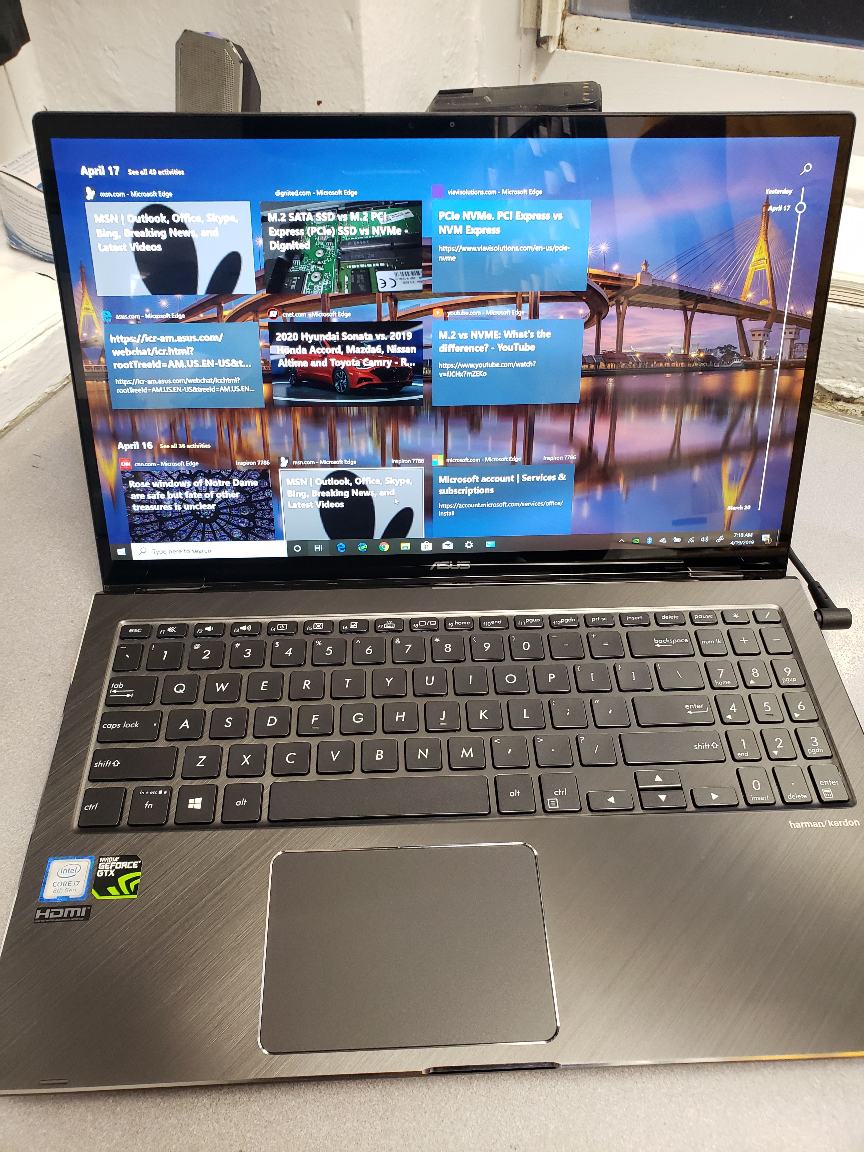 Asus Zenbook Laptop : Q536DF, 4K Touchscreen 2 in 1. 256Gb. SSD +2Tb. Hard Drive. Nvidia GTX 1050 Max-Q design!