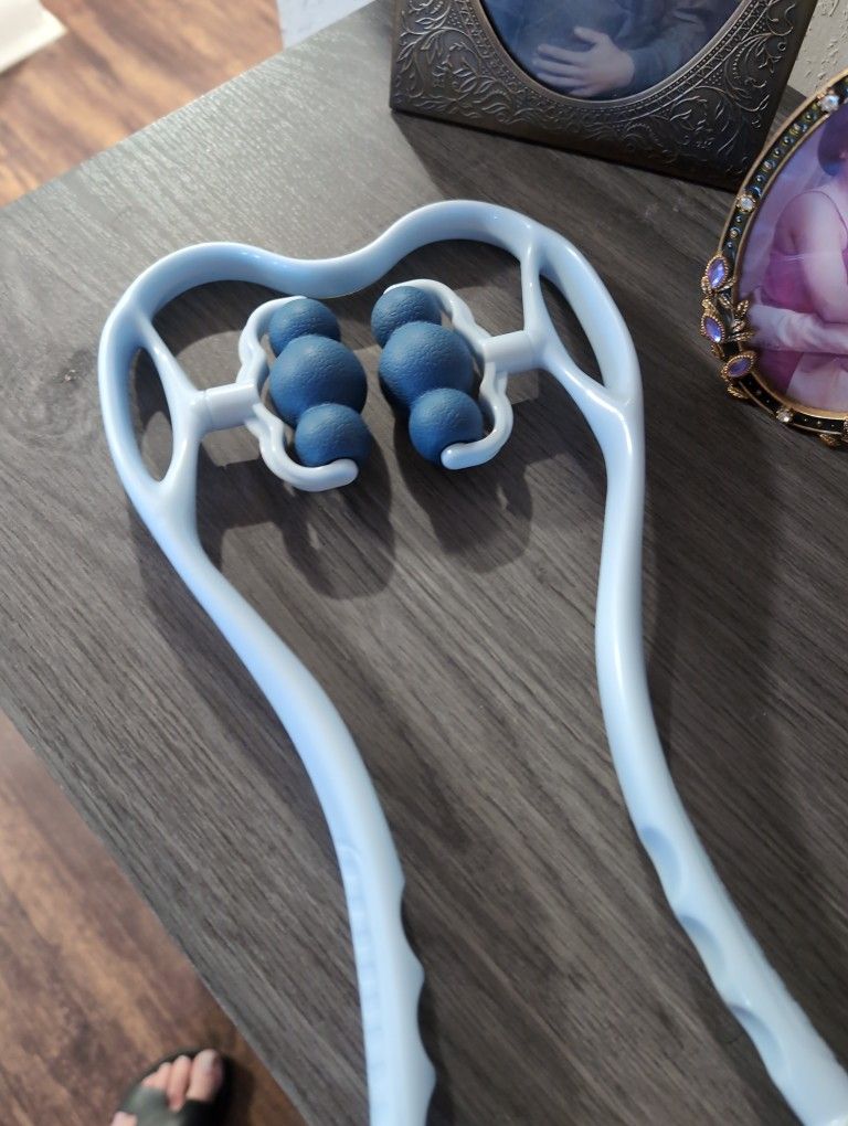 NECK MASSAGER MANUAL