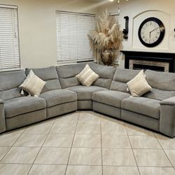 FREE DELIVERY RC Willey Power Reclining Sectional – Excellent Condition