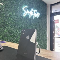 iPhone XR (64GB)