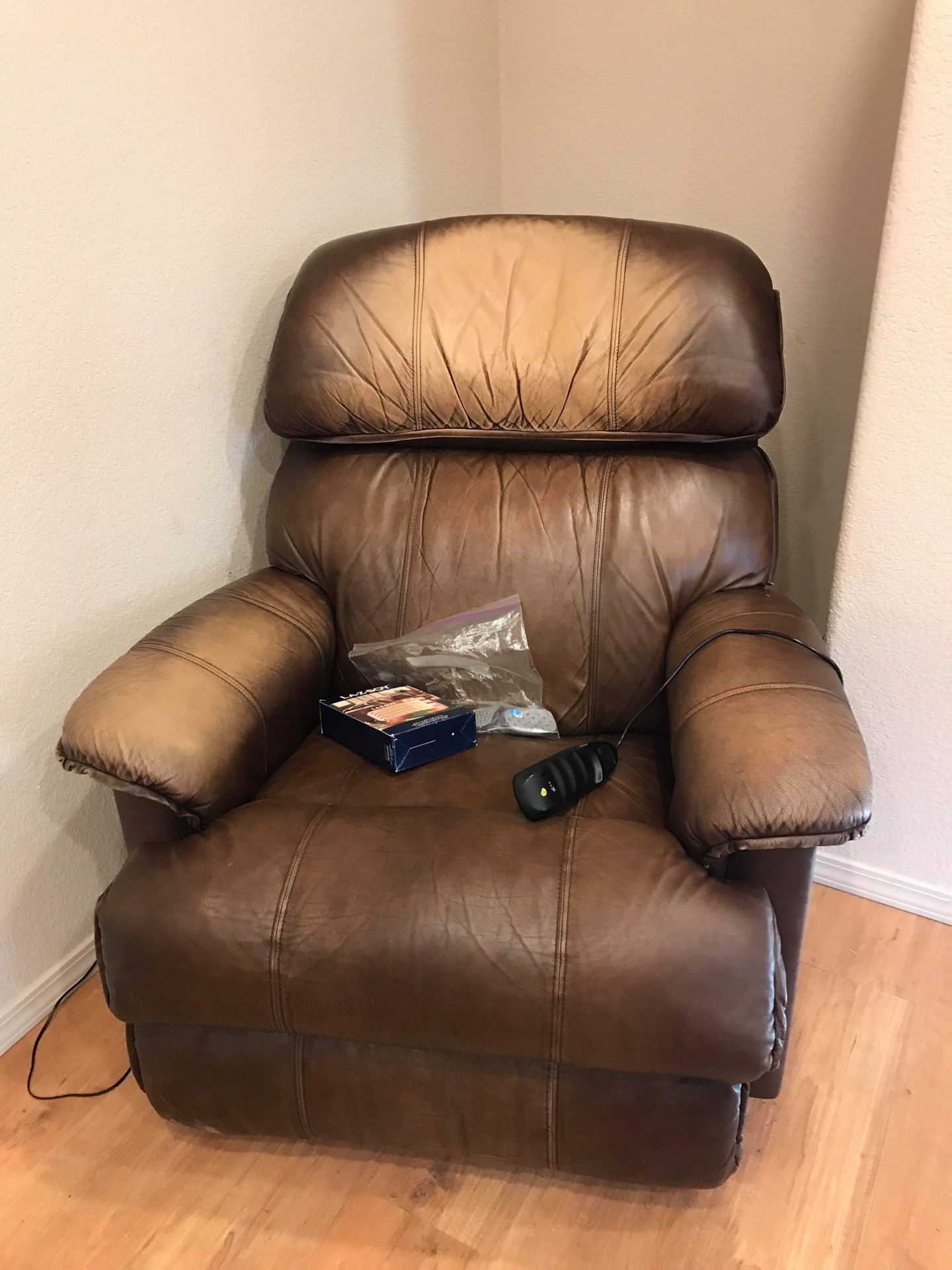 Lazy boy massage rocker recliner chair for Sale in Salem, OR OfferUp