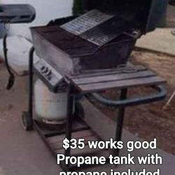 Propane Bbq And Kart WORKS GOOD. DONT LET THE PRICE FOOL YOU