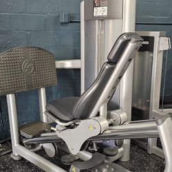 Life Fitness Signature Series Seated Leg Press. Commercial Gym Equipment. Warranty!