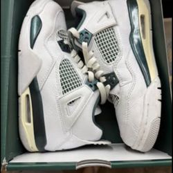 Jordan 4 Retro (5y) READ THE DESCRIPTION 