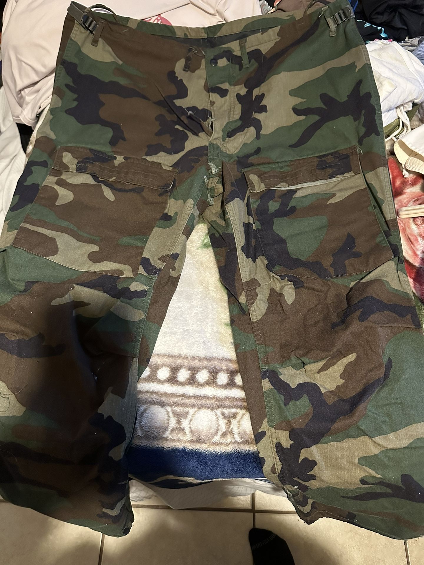 Camo Army Pants Size L
