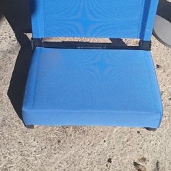portable folding stadium seat 