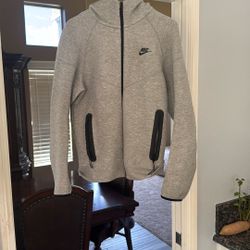 Nike Tech 