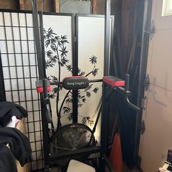 GARAGE SALE  10/11