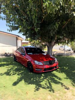 Mercedes-Benz C250 luxury Red
