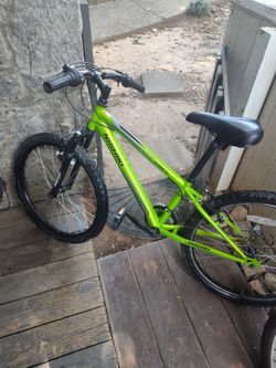 Nishiki Pueblo 24" bicycle