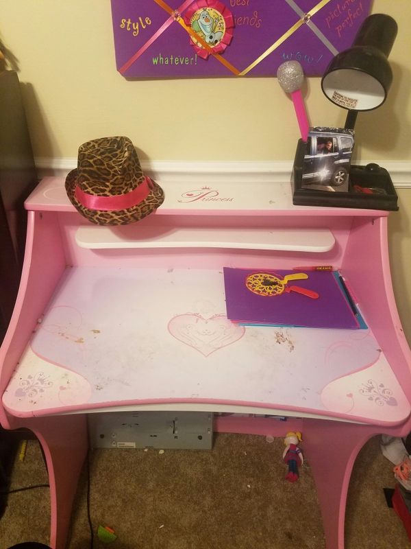 Disney Princess Computer Desk For In Powder Springs Ga Offerup Disney Princess Computer Desk