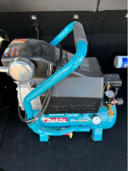 2.6 Gal. 2 HP Portable Electrical Hot Dog Air Compressor